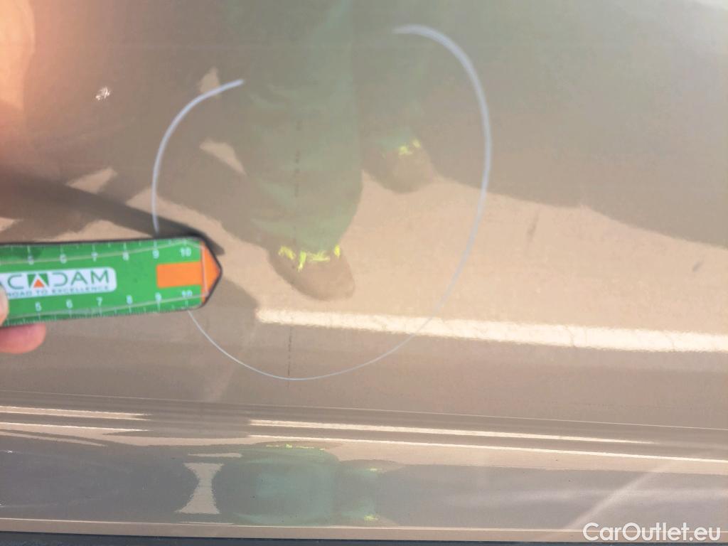  Volvo  XC 40 VOLVO XC40 / 2021 / 5P / todoterreno 1.5 T4 Recharge PHEV Plus Dark Auto #16