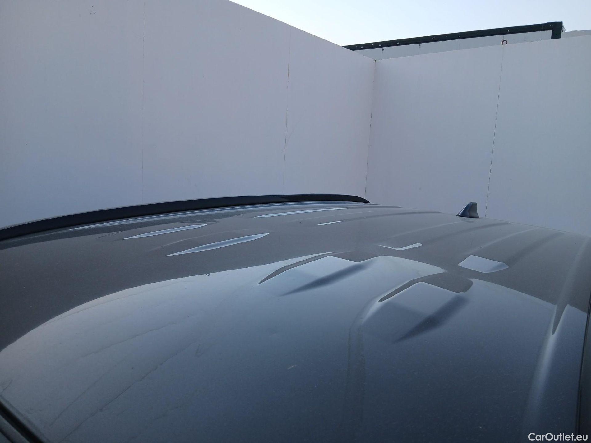  Toyota  RAV4 TOYOTA  / 2018 / 5P / todoterreno 2.5l 220H Luxury #6