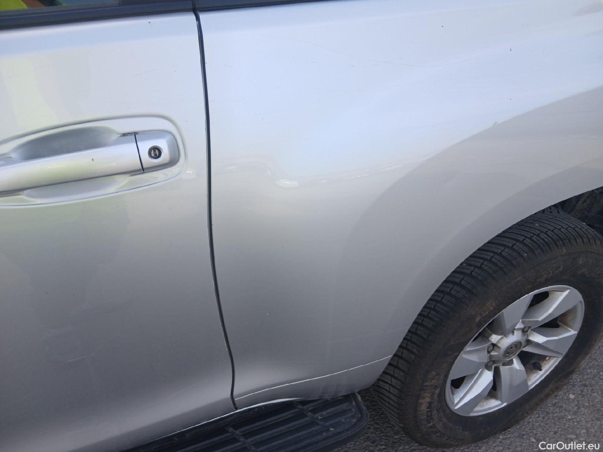  Toyota  Land Cruiser TOYOTA  / 2017 / 3P / todoterreno 2.8 D-4D VX #9