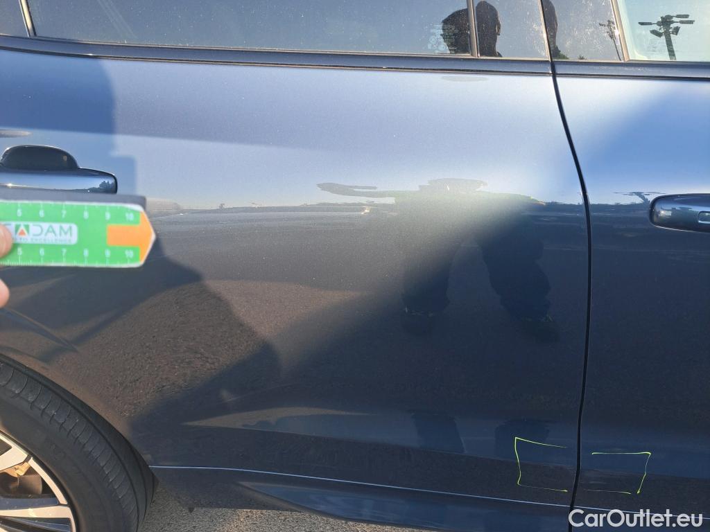  Volvo  XC60 VOLVO  / 2017 / 5P / todoterreno 2.0 B4 D Ultimate Dark Auto #9