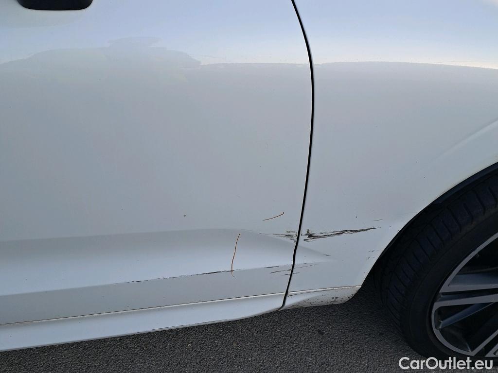  Volvo  XC60 VOLVO  / 2017 / 5P / todoterreno 2.0 B4 D AWD R-Design Auto #11