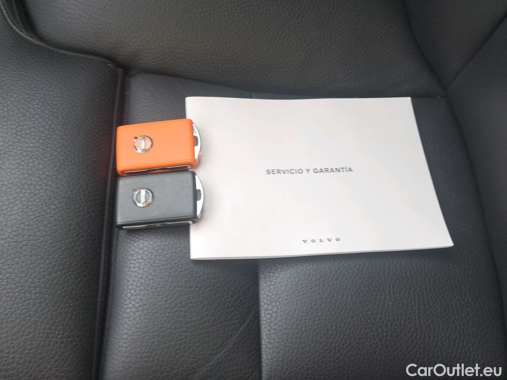  Volvo  XC60 VOLVO  / 2017 / 5P / todoterreno 2.0 B4 D Ultimate Dark Auto #19