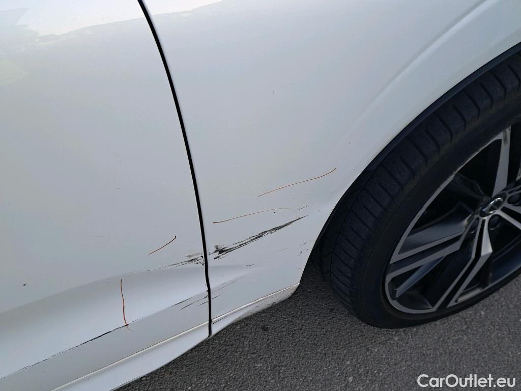  Volvo  XC60 VOLVO  / 2017 / 5P / todoterreno 2.0 B4 D AWD R-Design Auto #9