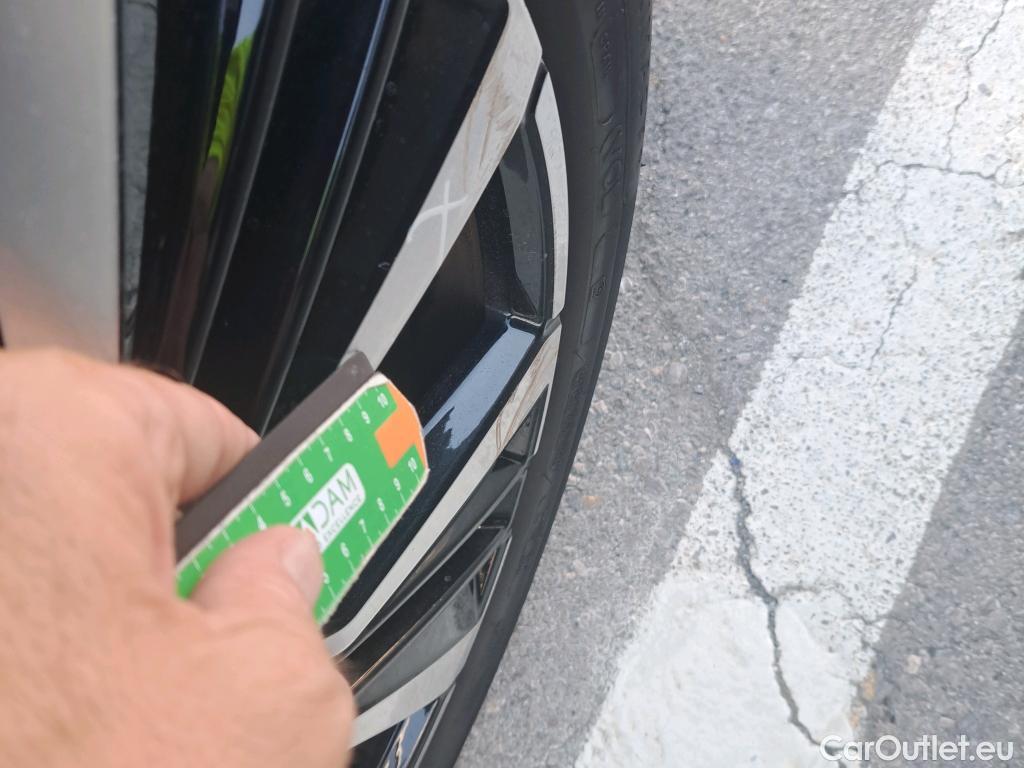  Volvo  XC60 VOLVO  / 2017 / 5P / todoterreno 2.0 B4 D Ultimate Dark Auto #12