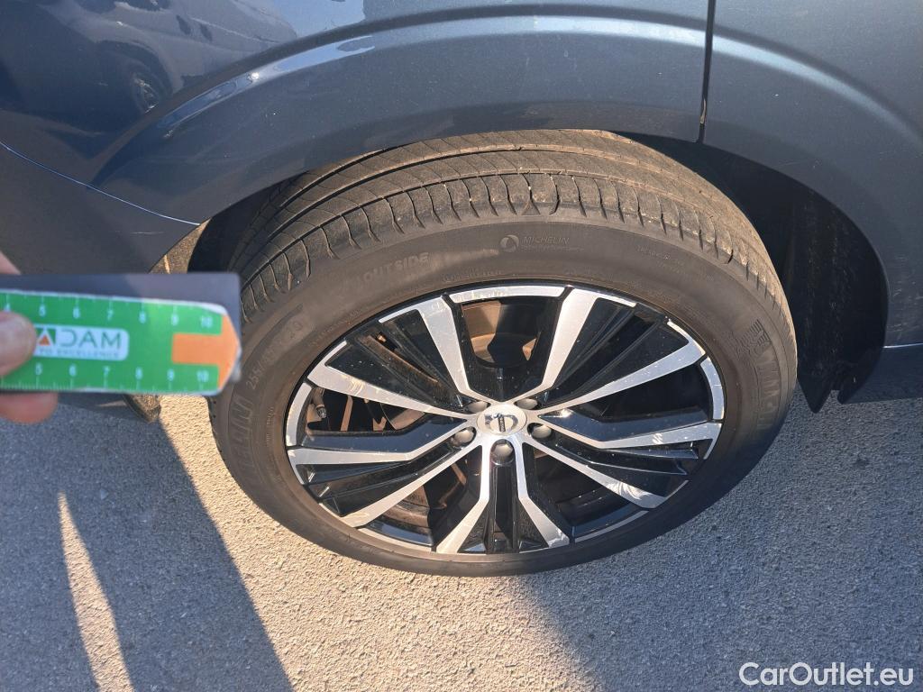  Volvo  XC60 VOLVO  / 2017 / 5P / todoterreno 2.0 B4 D Ultimate Dark Auto #13