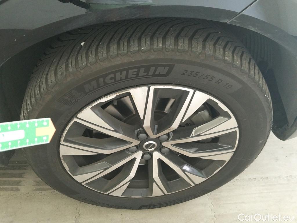  Volvo  XC60 VOLVO  / 2017 / 5P / todoterreno 2.0 B4 D Plus Dark Auto #8