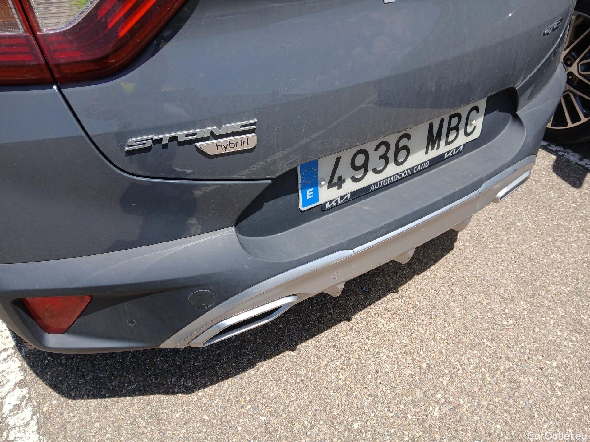  KIA  STONIC KIA  / 2017 / 5P / todoterreno 1.0 T-GDi 88kW (120CV) MHEV GT Line DCT #16