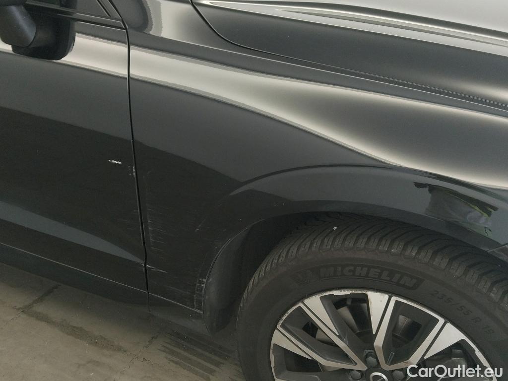  Volvo  XC60 VOLVO  / 2017 / 5P / todoterreno 2.0 B4 D Plus Dark Auto #3