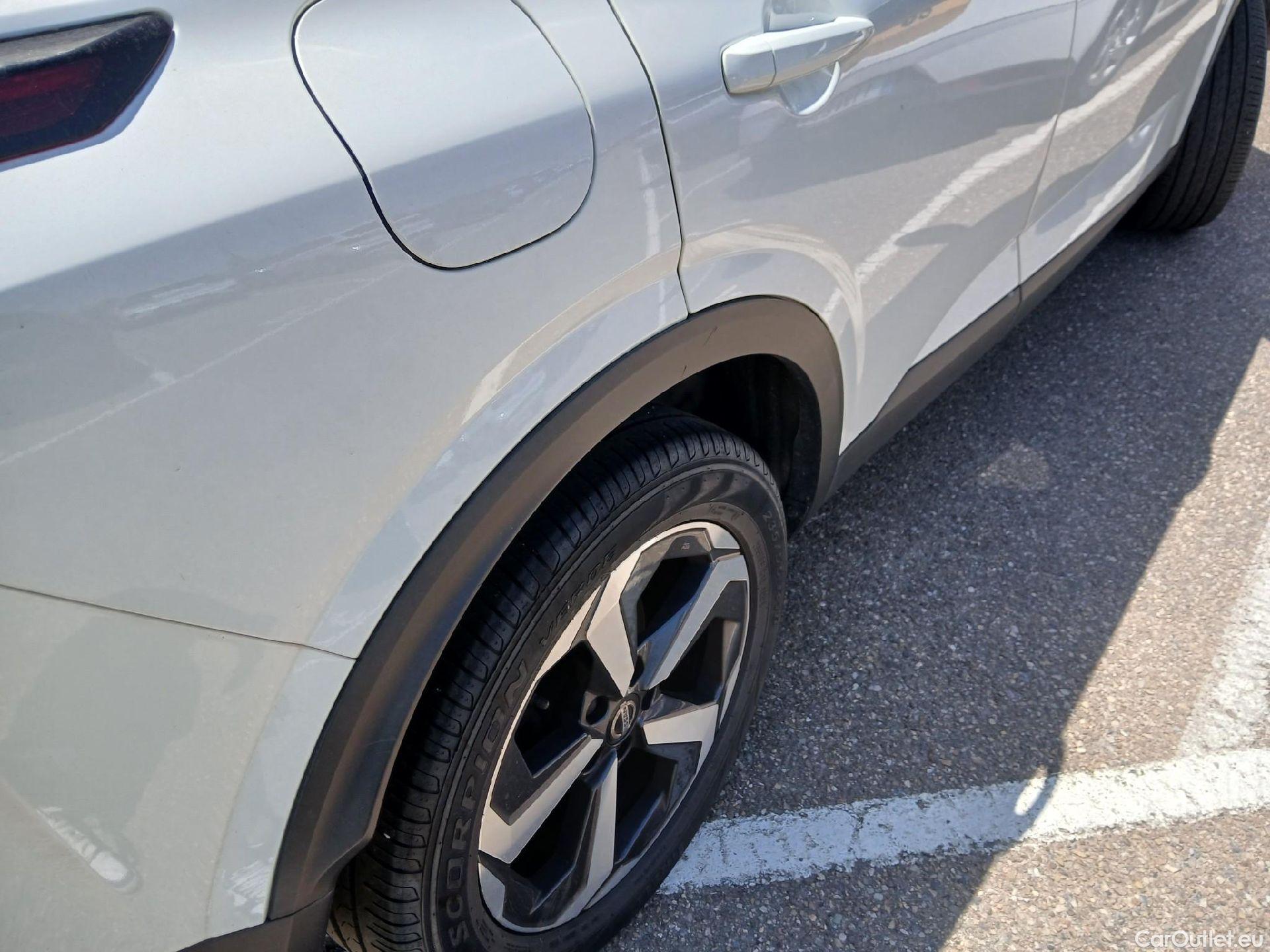  Nissan  Qashqai NISSAN  / 2021 / 5P / todoterreno DIG-T 103kW mHEV 4x2 N-GO(SP) #35
