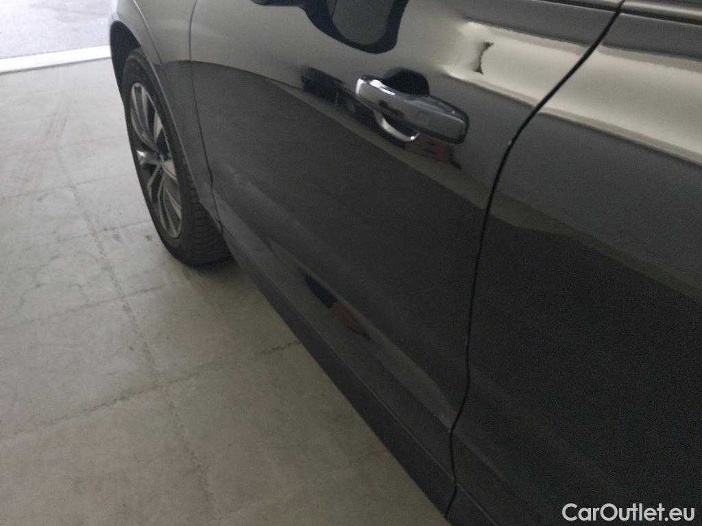  Volvo  XC60 VOLVO  / 2017 / 5P / todoterreno 2.0 B4 D Plus Dark Auto #9