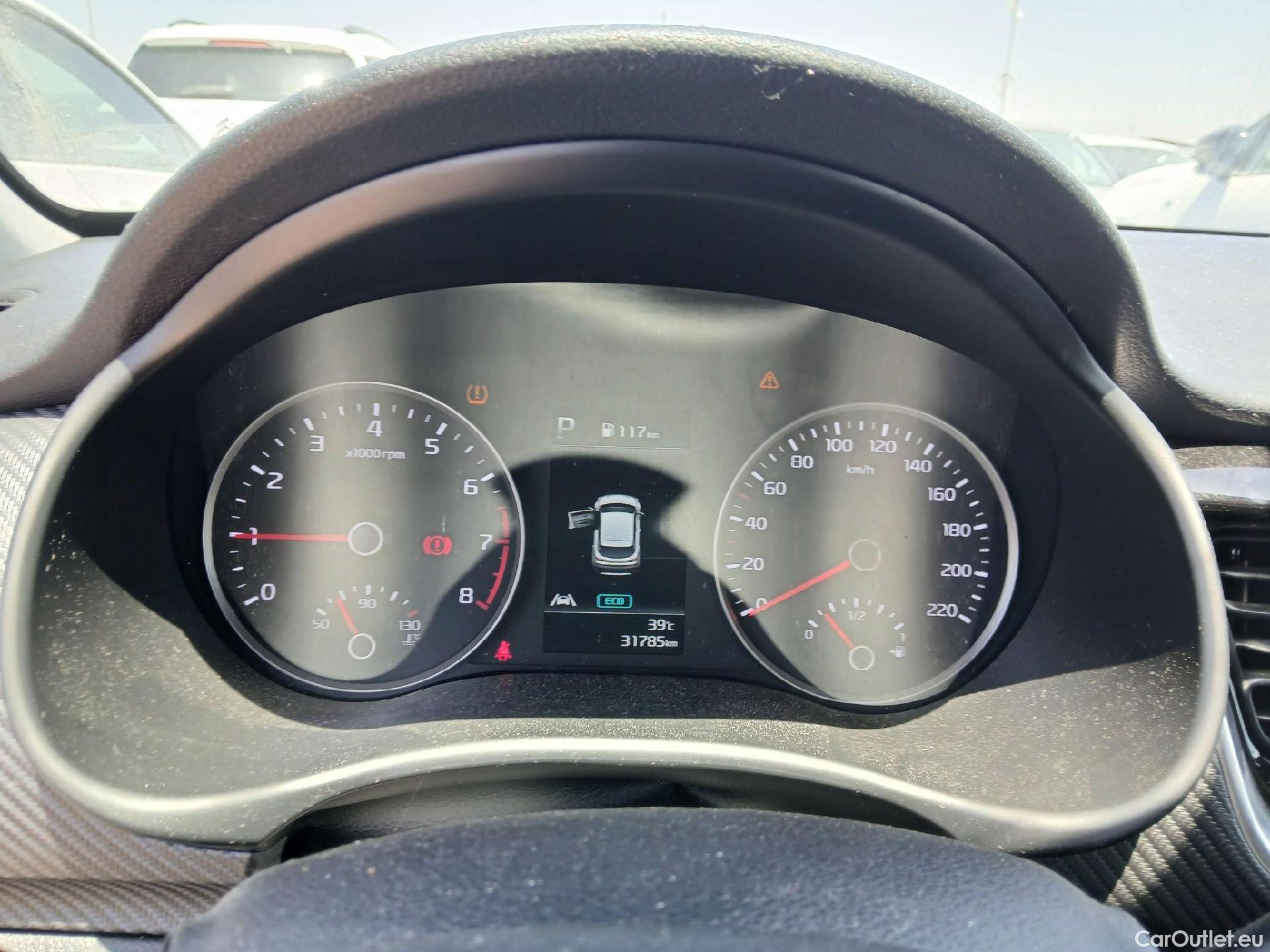  KIA  STONIC KIA  / 2017 / 5P / todoterreno 1.0 T-GDi 88kW (120CV) MHEV GT Line DCT #20