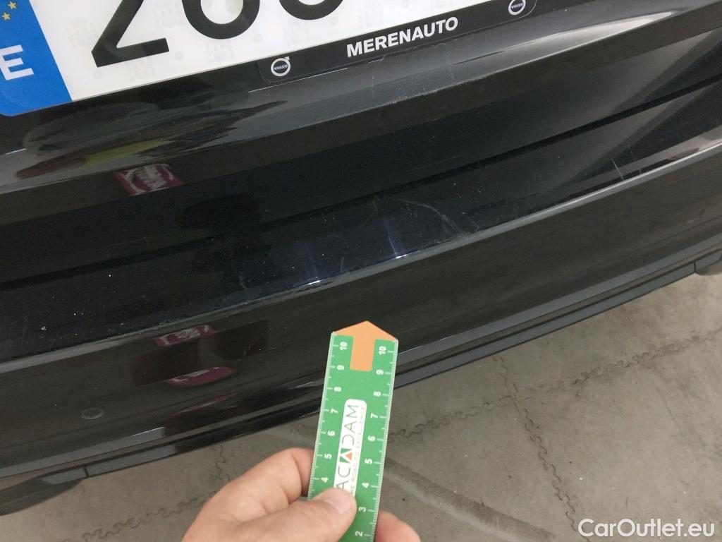  Volvo  XC60 VOLVO  / 2017 / 5P / todoterreno 2.0 B4 D Plus Dark Auto #21