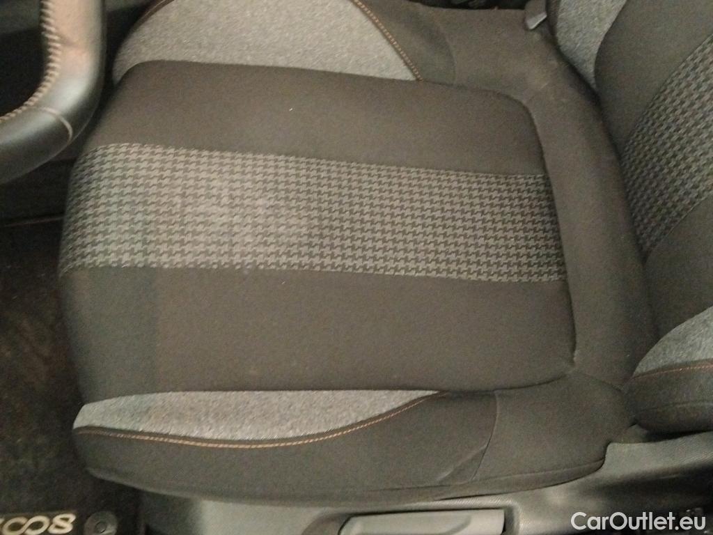  Peugeot  3008 PEUGEOT  / 2020 / 5P / todoterreno 1.5 BlueHDi 96kW (130CV) S&S Active Pack (AC4) #9