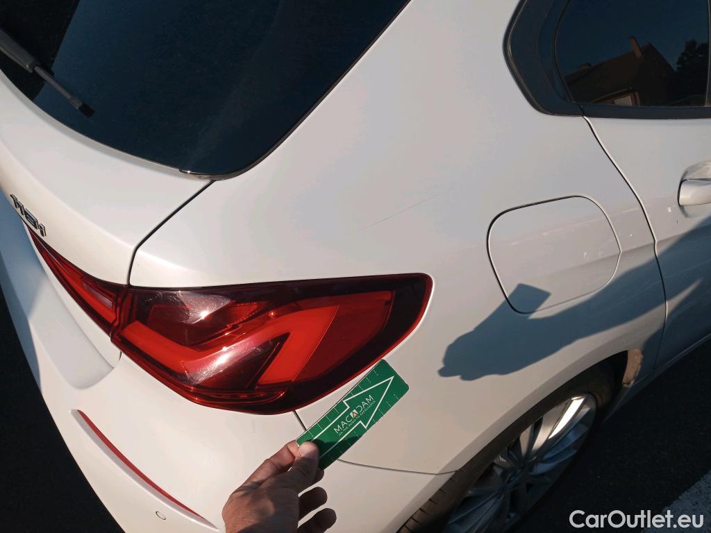  Bmw  Serie 1 BMW  / 2019 / 5P / berlina con portón 118i #8
