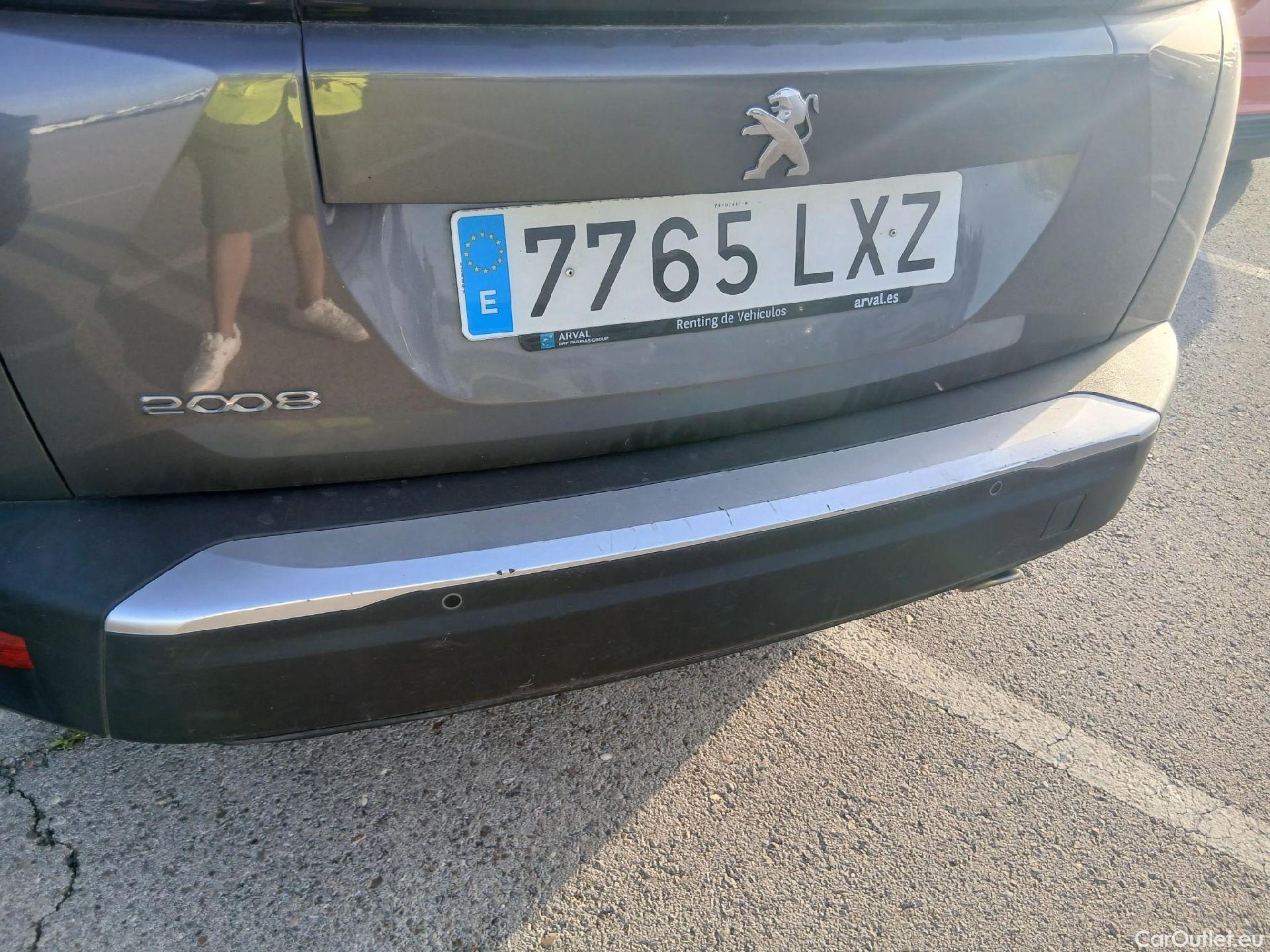  Peugeot  2008 PEUGEOT  / 2019 / 5P / todoterreno Active BlueHDI 81kW (110CV) #29