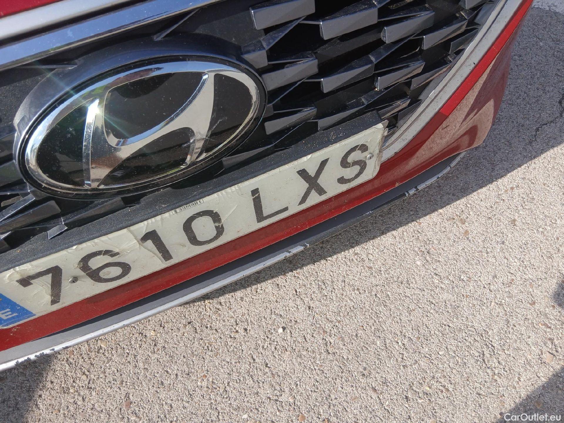  Hyundai   Ioniq HYUNDAI / 2019 / 5P / berlina con portón 1.6 GDI PHEV Tecno DCT #15