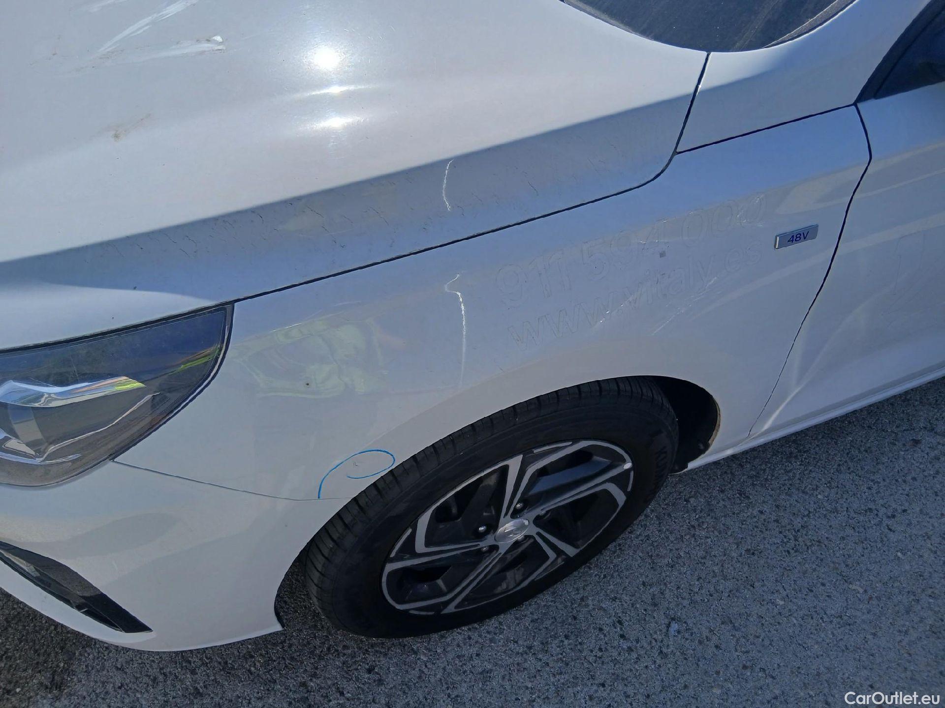  Hyundai  i30 HYUNDAI  / 2020 / 5P / berlina con portón 1.0 TGDI 48V Klass #10