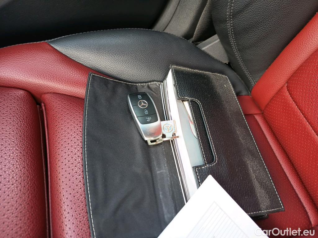  Mercedes  G-Klasee MERCEDES-BENZ GLC Coupé / 2019 / 5P / coupé GLC 300 de 4MATIC #1