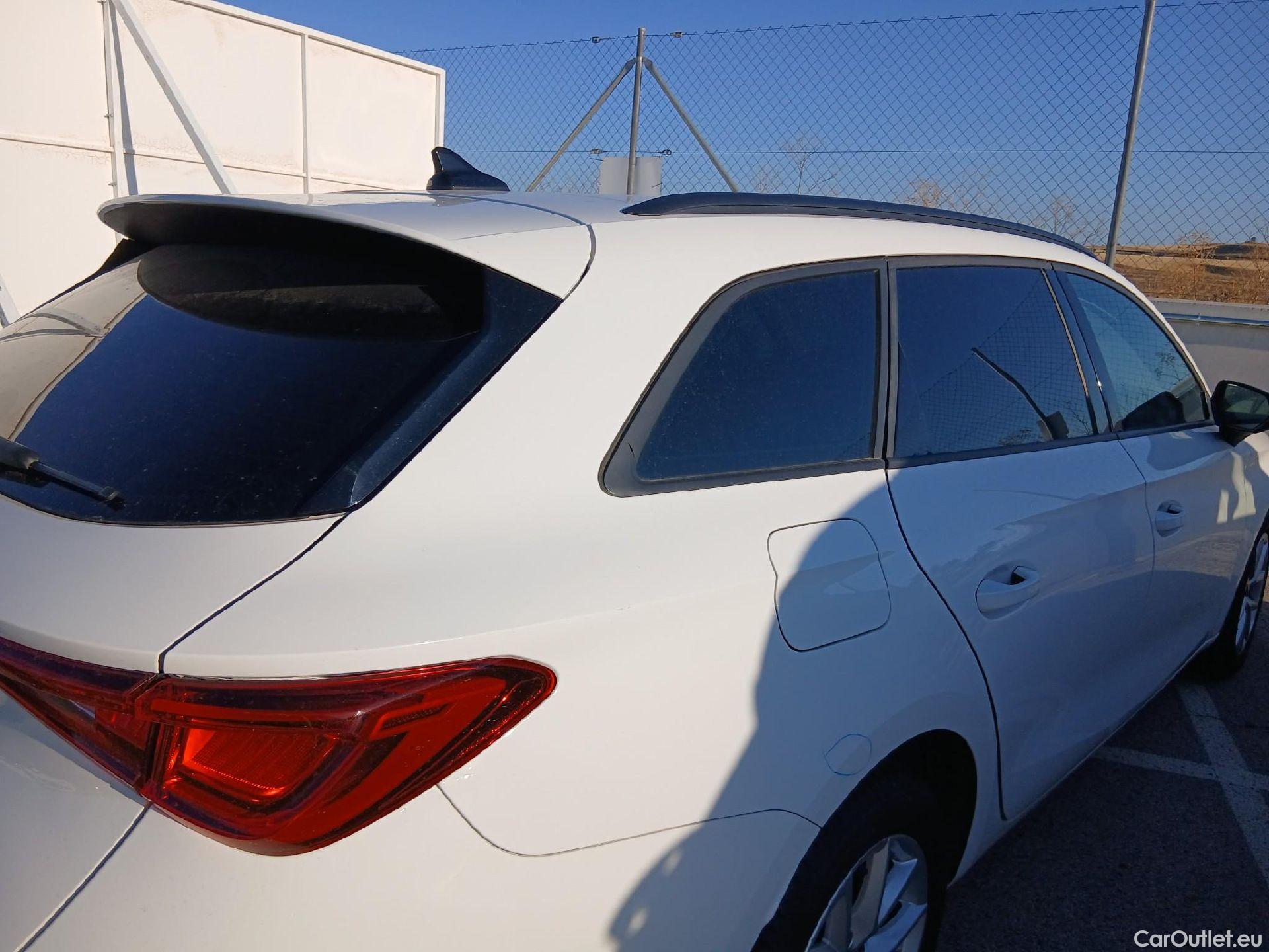  Seat  Leon SEAT Nuevo León / 2020 / 5P / familiar SP 1.5 TSI 96kW S&S Style Go(SP) #37
