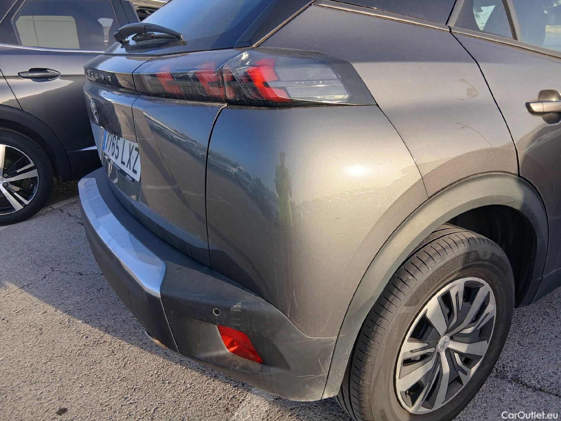  Peugeot  2008 PEUGEOT  / 2019 / 5P / todoterreno Active BlueHDI 81kW (110CV) #35
