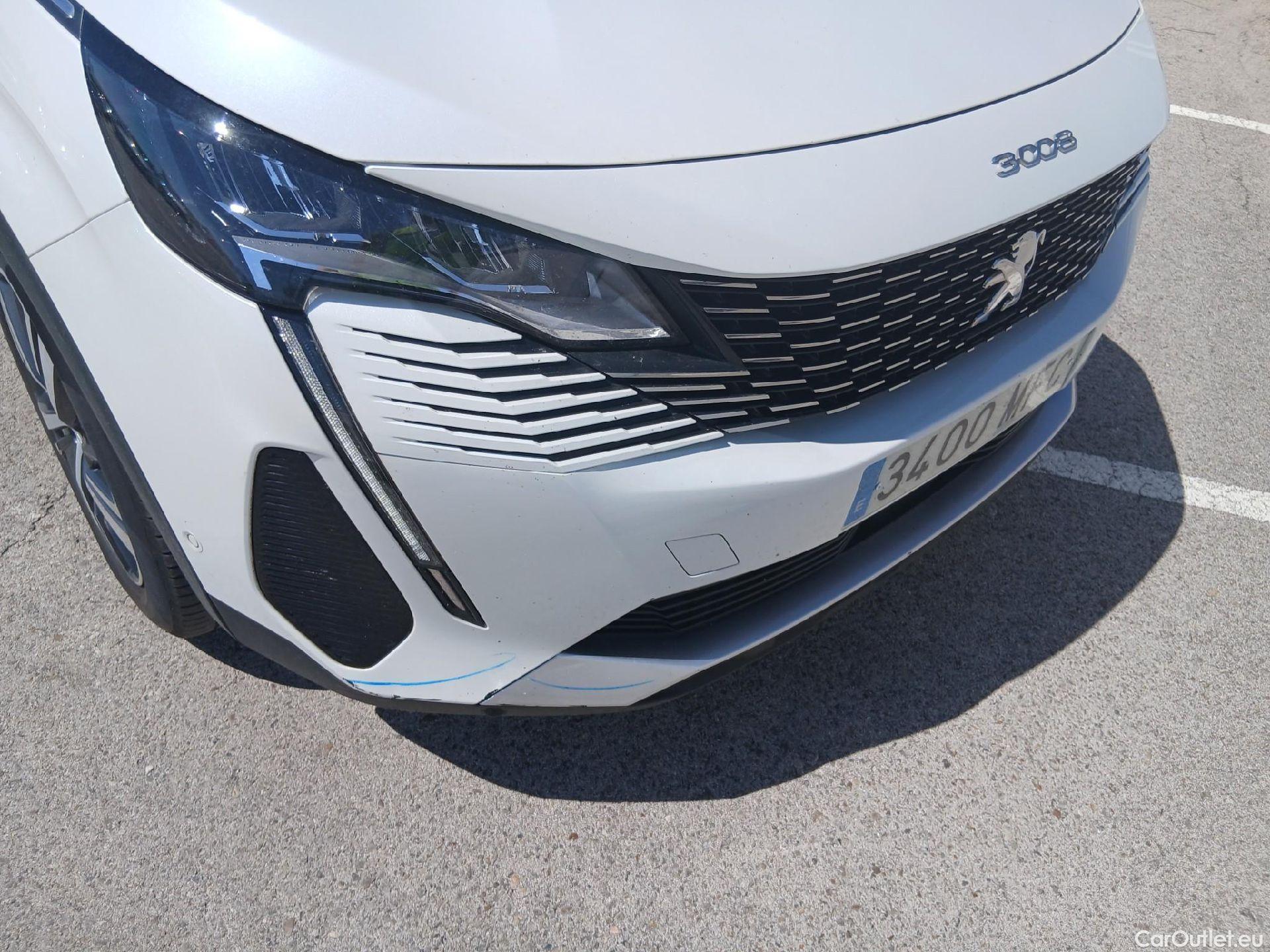  Peugeot  3008 PEUGEOT  / 2020 / 5P / todoterreno 1.5 BlueHDi 96kW S&S Allure Pack EAT8 #5