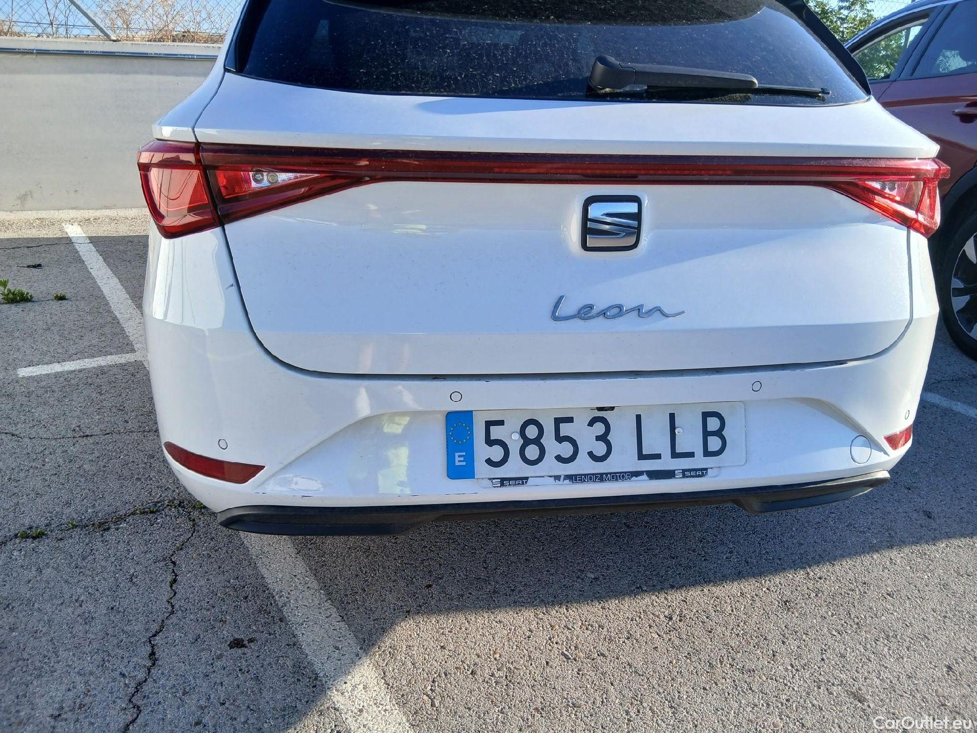  Seat  Leon SEAT Nuevo León / 2020 / 5P / familiar SP 1.5 TSI 96kW S&S Style Go(SP) #27