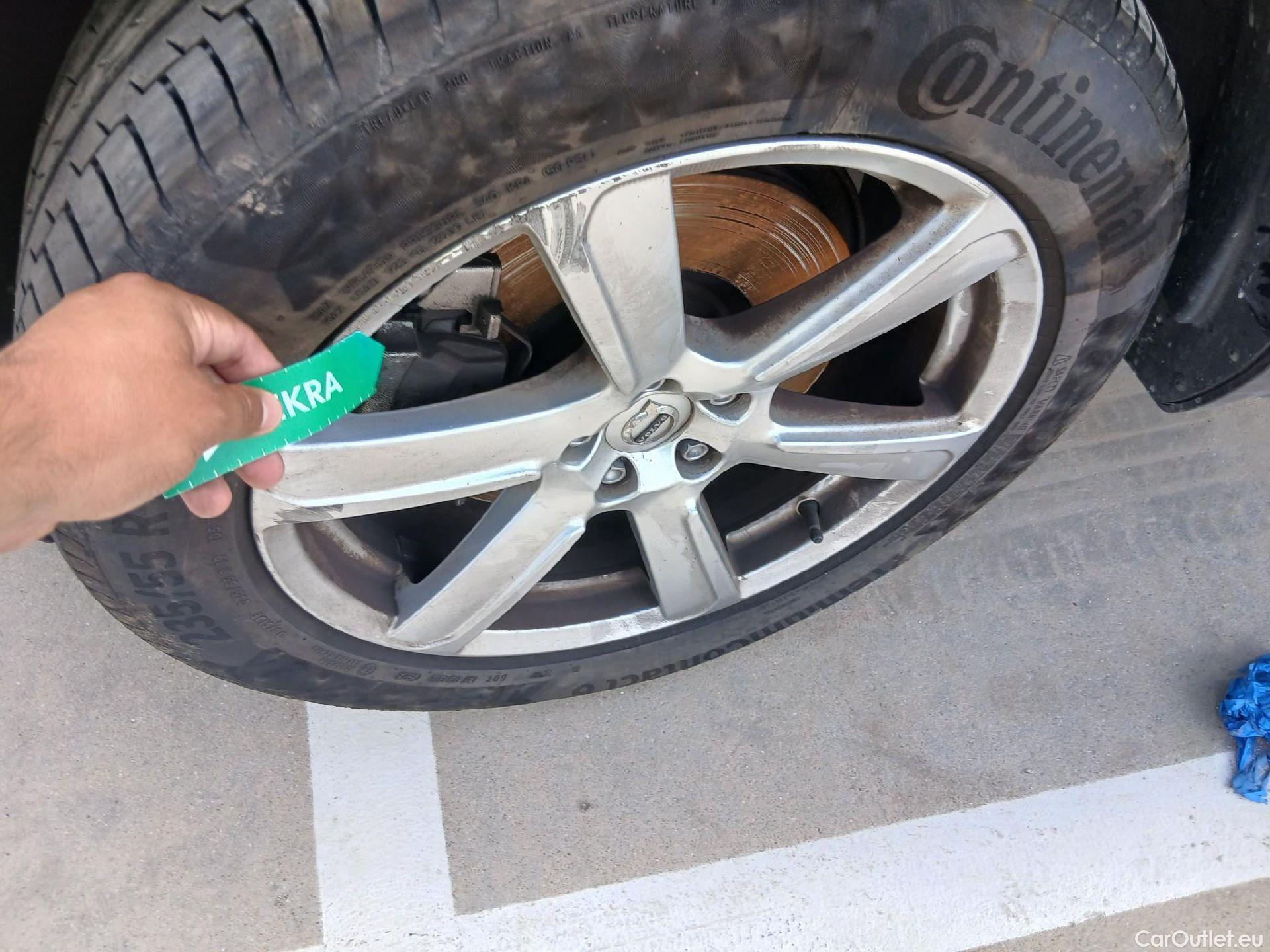  Volvo  XC90 VOLVO  / 2019 / 5P / todoterreno 2.0 B5 D AWD Core Auto #9