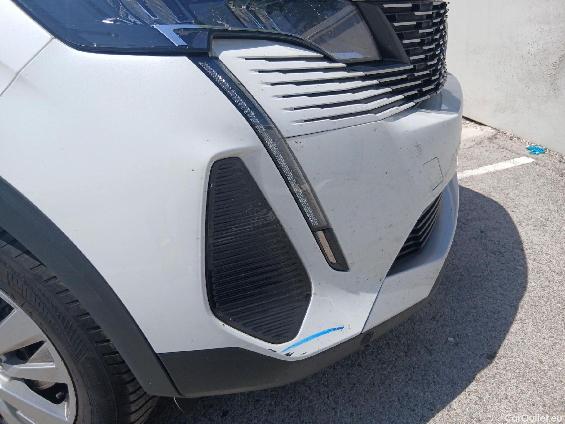 Peugeot  3008 PEUGEOT  / 2020 / 5P / todoterreno 1.5 BlueHDi 96kW S&S Active Pack EAT8 #5