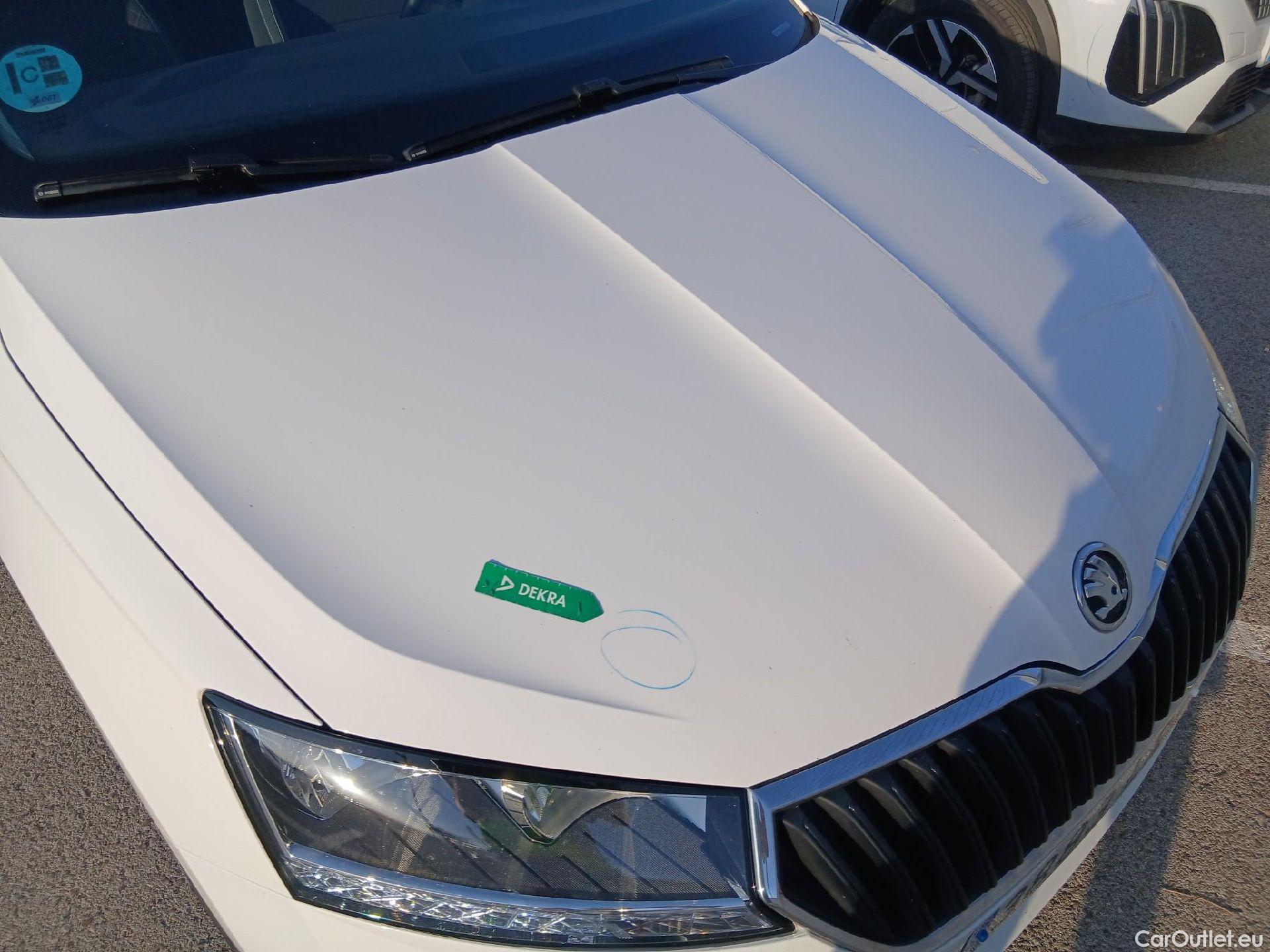  Skoda  Fabia SKODA  / 2018 / 5P / berlina con portón 1.0 TSI 70KW (95cv) Ambition Plus(SP) #1