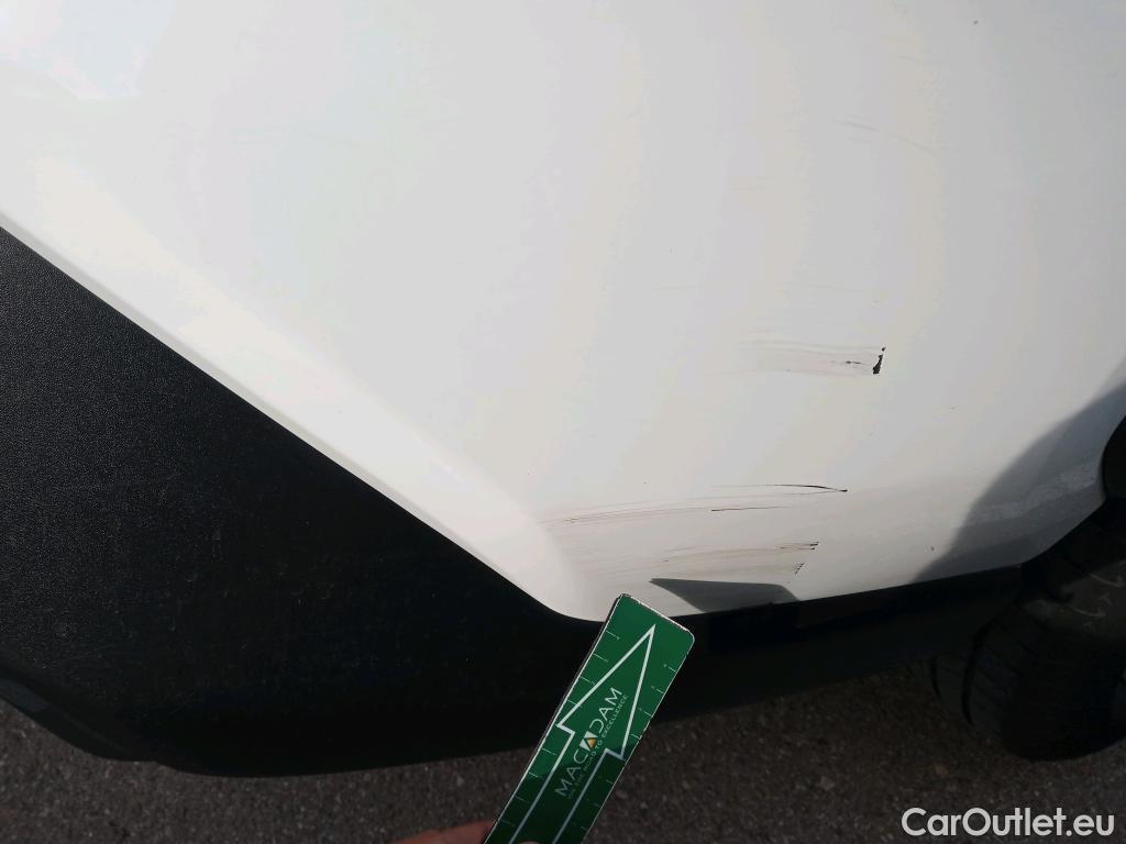  Toyota  RAV4 TOYOTA  / 2018 / 5P / todoterreno 2.5l 220H Advance #18