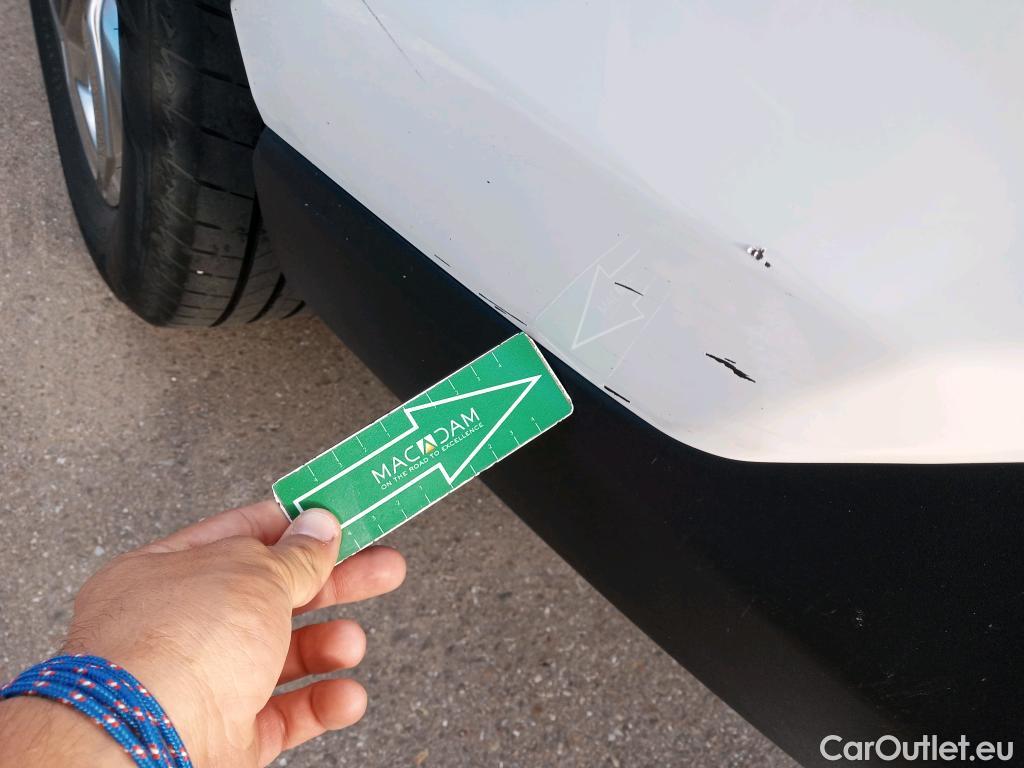  Toyota  RAV4 TOYOTA  / 2018 / 5P / todoterreno 2.5l 220H Advance #20