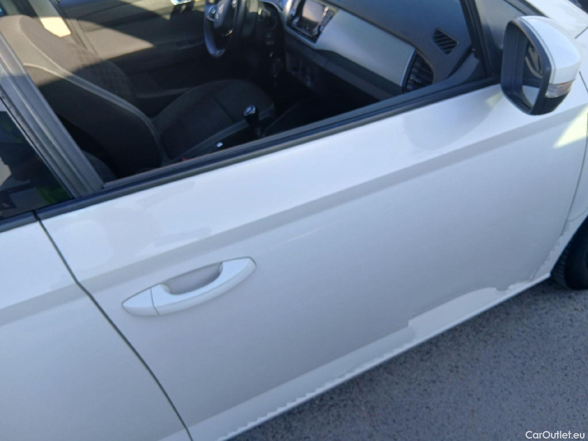  Skoda  Fabia SKODA  / 2018 / 5P / berlina con portón 1.0 TSI 70KW (95cv) Ambition Plus(SP) #31