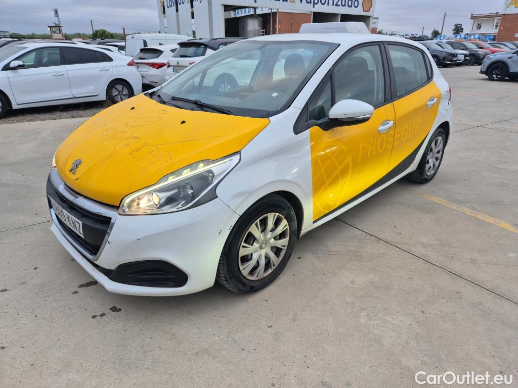  Peugeot  208 PEUGEOT  / 2015 / 5P / berlina con portón 5P ACTIVE BlueHDi 73kW (100CV) #54