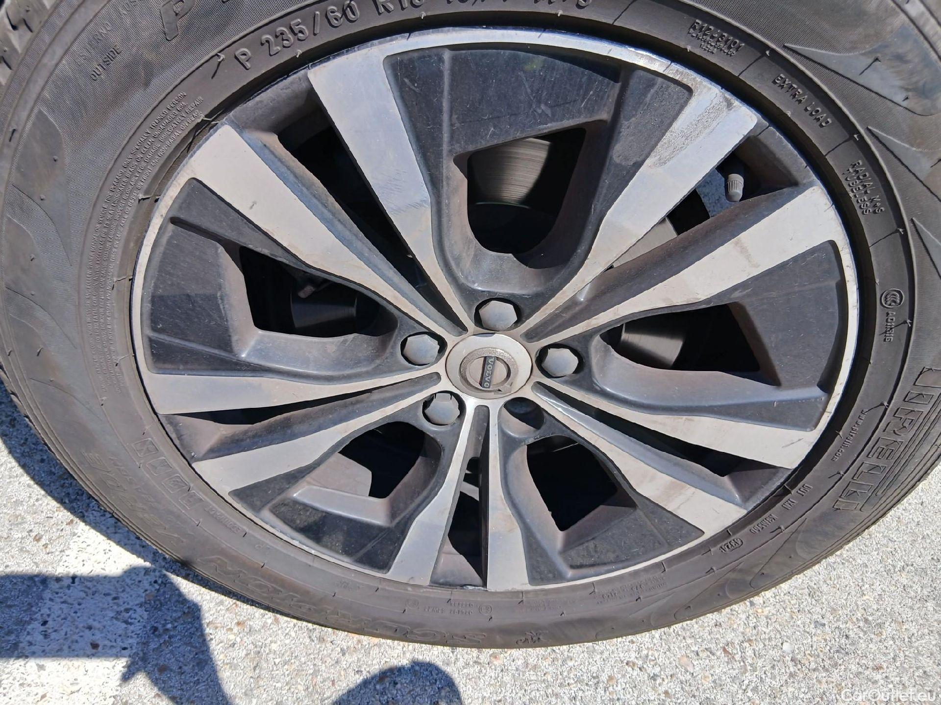  Volvo  XC60 VOLVO  / 2017 / 5P / todoterreno 2.0 B4 D Momentum Pro Auto #14