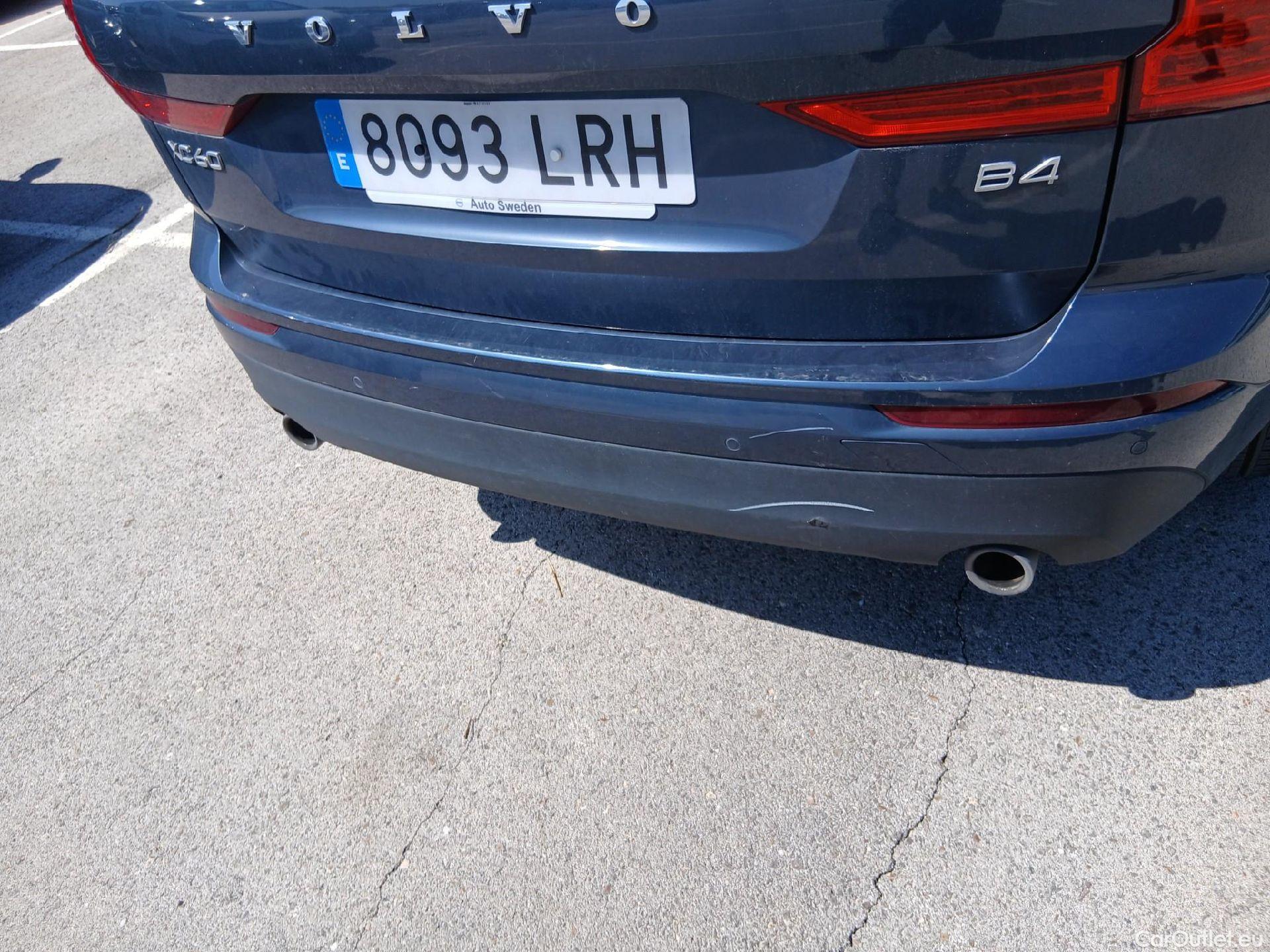  Volvo  XC60 VOLVO  / 2017 / 5P / todoterreno 2.0 B4 D Momentum Pro Auto #18