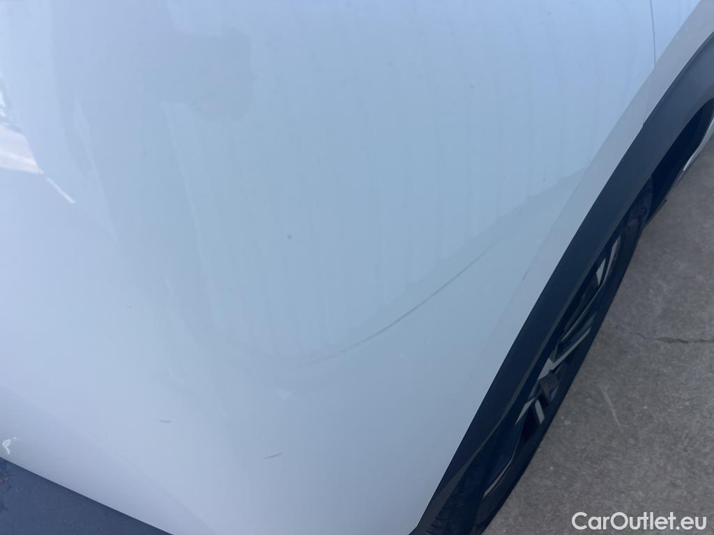  Peugeot  2008 PEUGEOT  / 2019 / 5P / todoterreno Allure BlueHDI 100 S&S BVM6 (AC) #26
