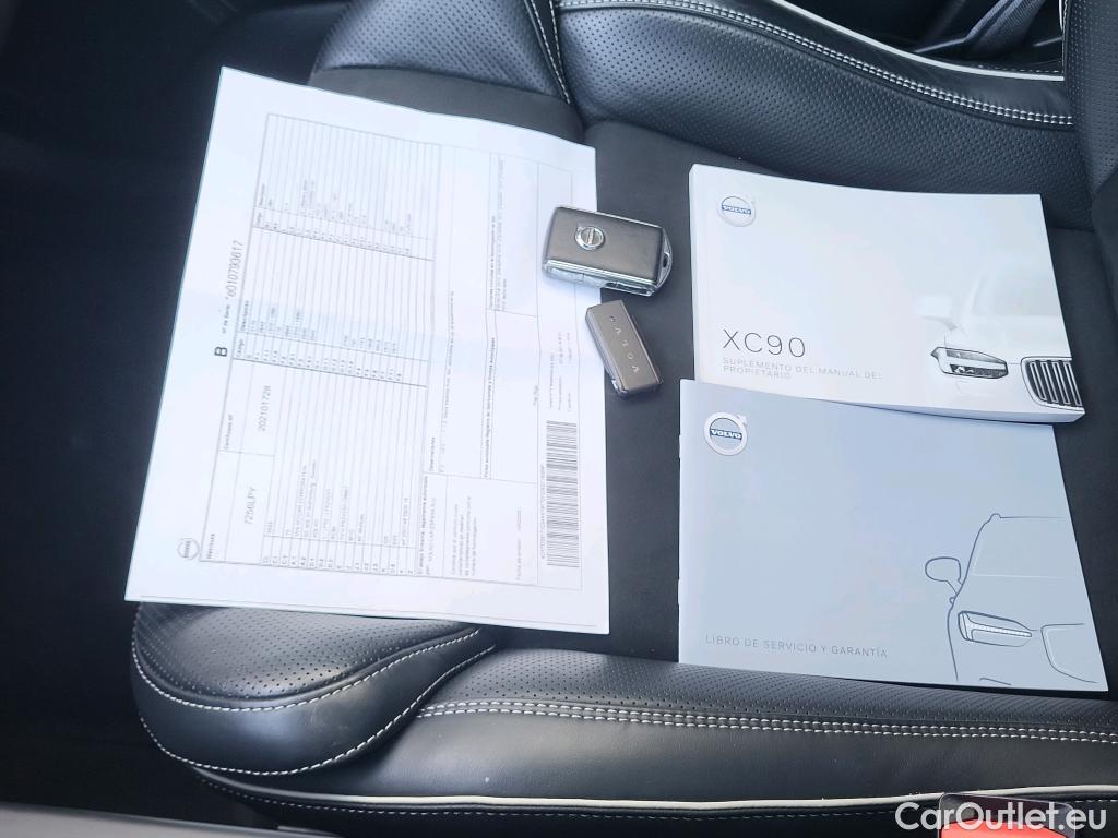  Volvo  XC90 VOLVO  / 2019 / 5P / todoterreno 2.0 B5 D AWD R-Design Auto #2