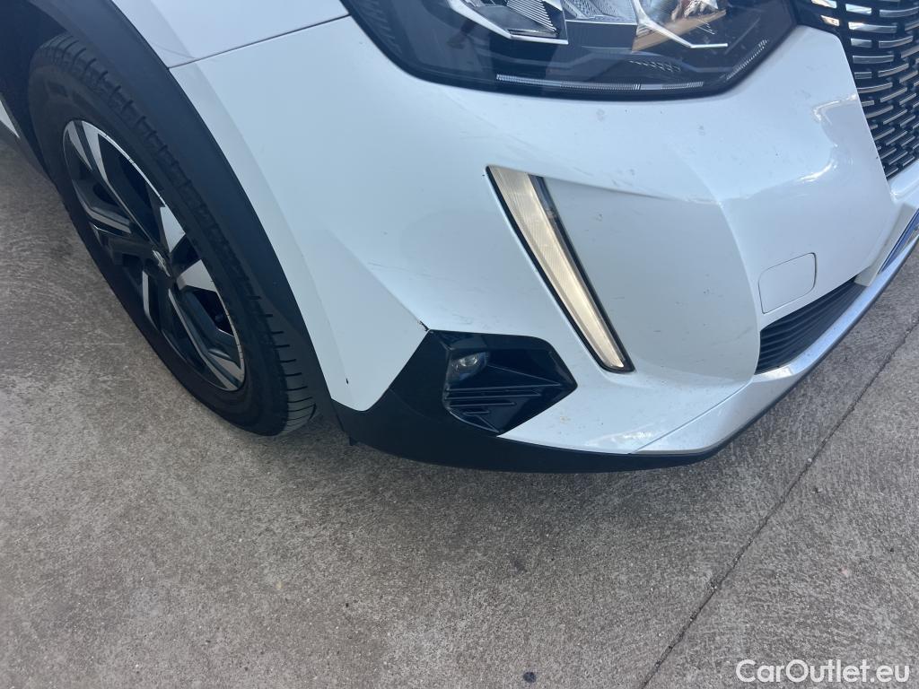  Peugeot  2008 PEUGEOT  / 2019 / 5P / todoterreno Allure BlueHDI 100 S&S BVM6 (AC) #24
