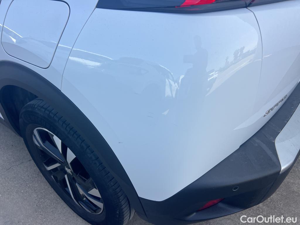  Peugeot  2008 PEUGEOT  / 2019 / 5P / todoterreno Allure BlueHDI 100 S&S BVM6 (AC) #30