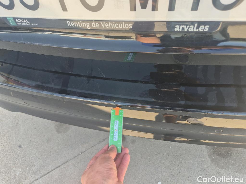  Volvo  XC60 VOLVO  / 2017 / 5P / todoterreno 2.0 B4 D Core Auto #30