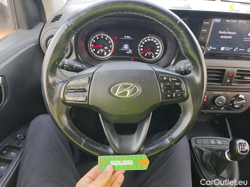  Hyundai  i10 HYUNDAI  / 2020 / 5P / berlina con portón 1.2 Tecno 2C #13