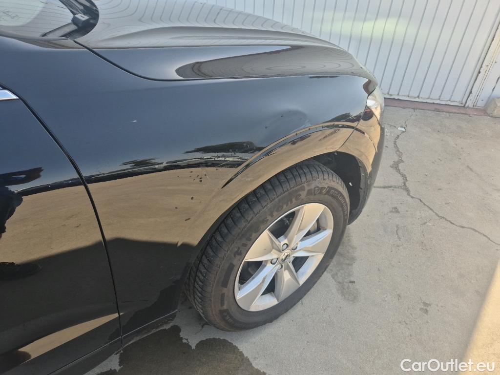  Volvo  XC60 VOLVO  / 2017 / 5P / todoterreno 2.0 B4 D Core Auto #1