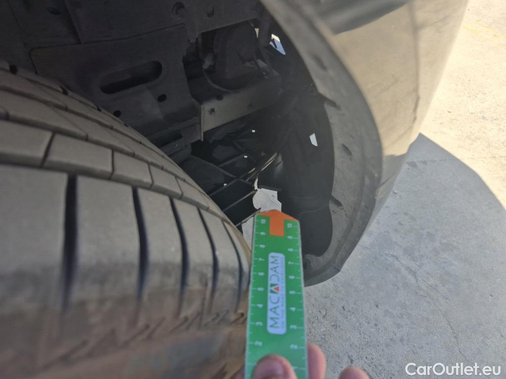  Volvo  XC60 VOLVO  / 2017 / 5P / todoterreno 2.0 B4 D Core Auto #6