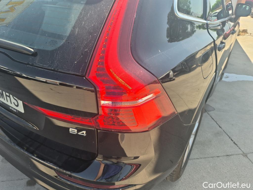  Volvo  XC60 VOLVO  / 2017 / 5P / todoterreno 2.0 B4 D Core Auto #3