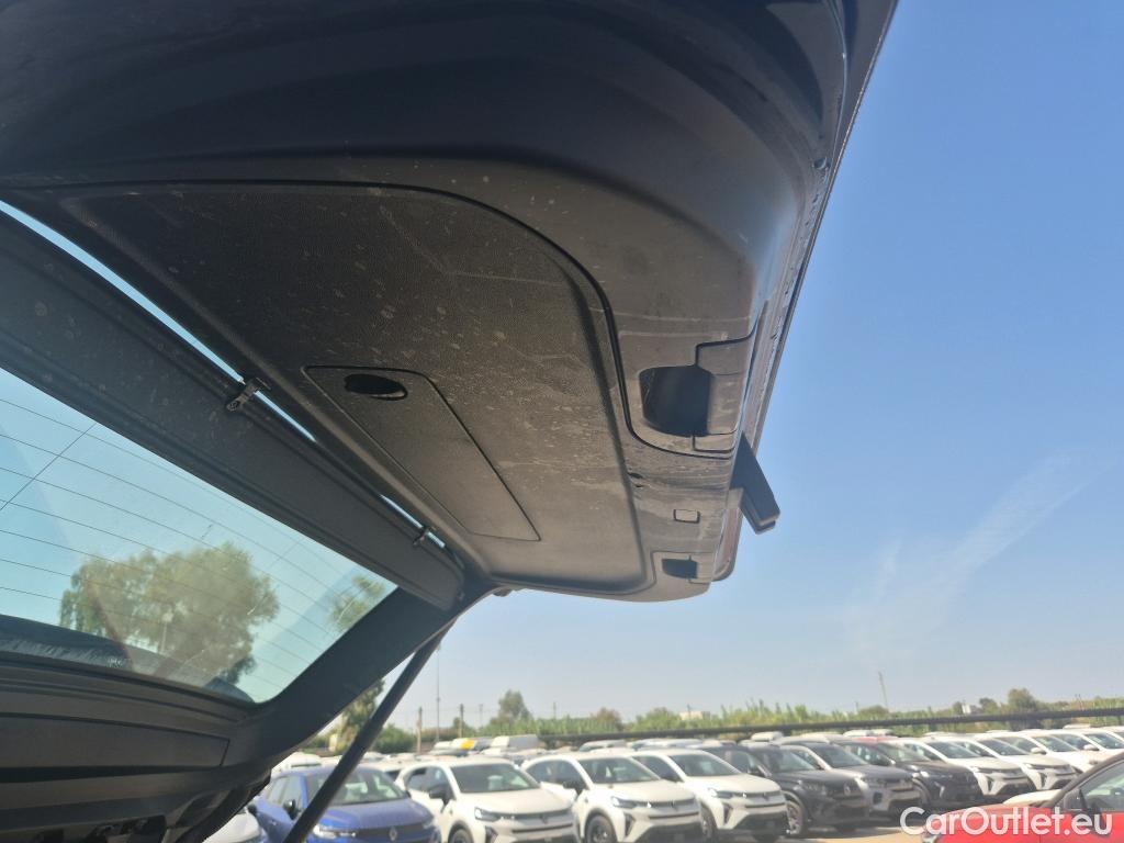  Volvo  XC60 VOLVO  / 2017 / 5P / todoterreno 2.0 B4 D Core Auto #13