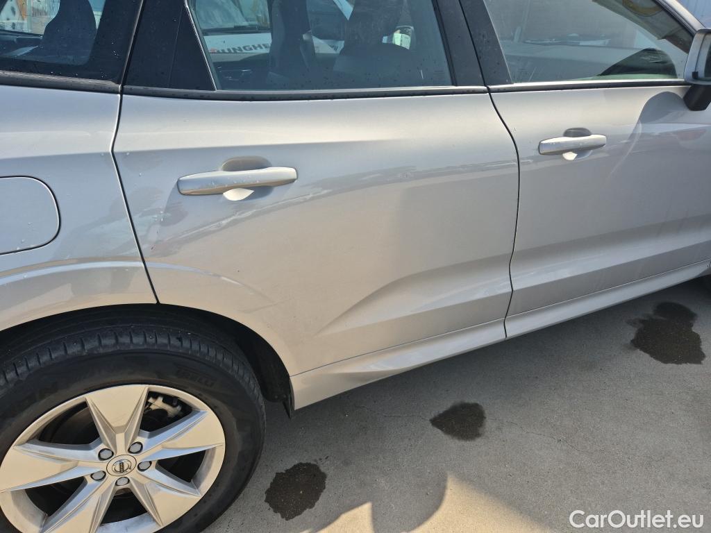  Volvo  XC60 VOLVO  / 2017 / 5P / todoterreno 2.0 B4 D Momentum Auto #3