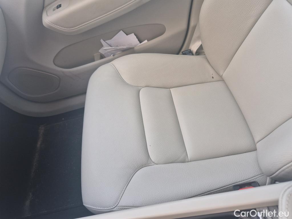  Volvo  XC60 VOLVO  / 2017 / 5P / todoterreno 2.0 B4 D Core Auto #24
