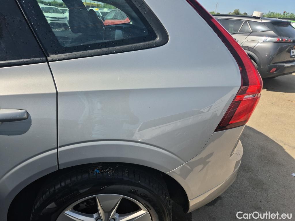  Volvo  XC60 VOLVO  / 2017 / 5P / todoterreno 2.0 B4 D Momentum Auto #19