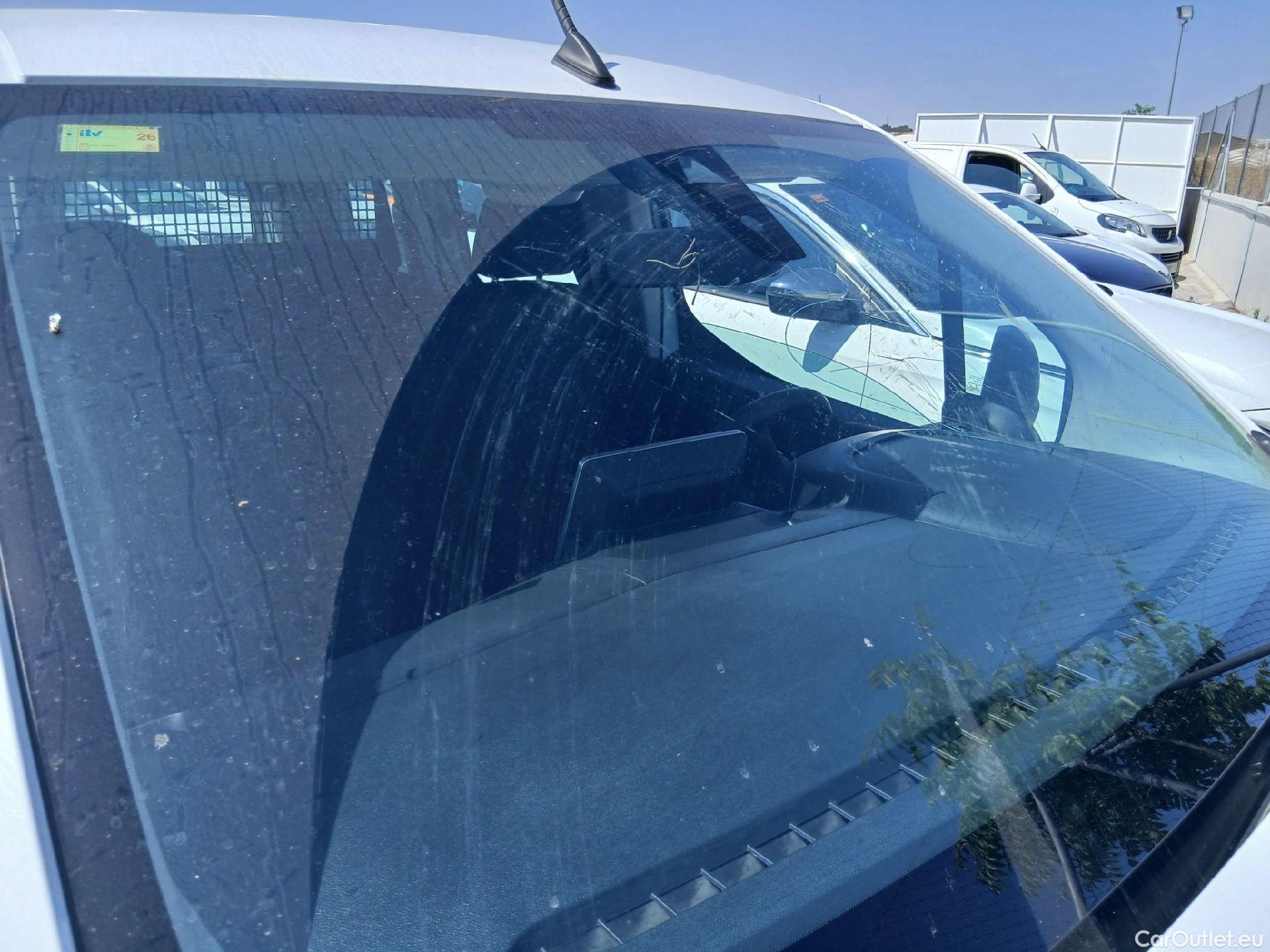  Citroen  Berlingo CITROEN  / 2018 / 4P / combi Talla M BlueHDi 100 S&S LIVE PACK BUSINE #6