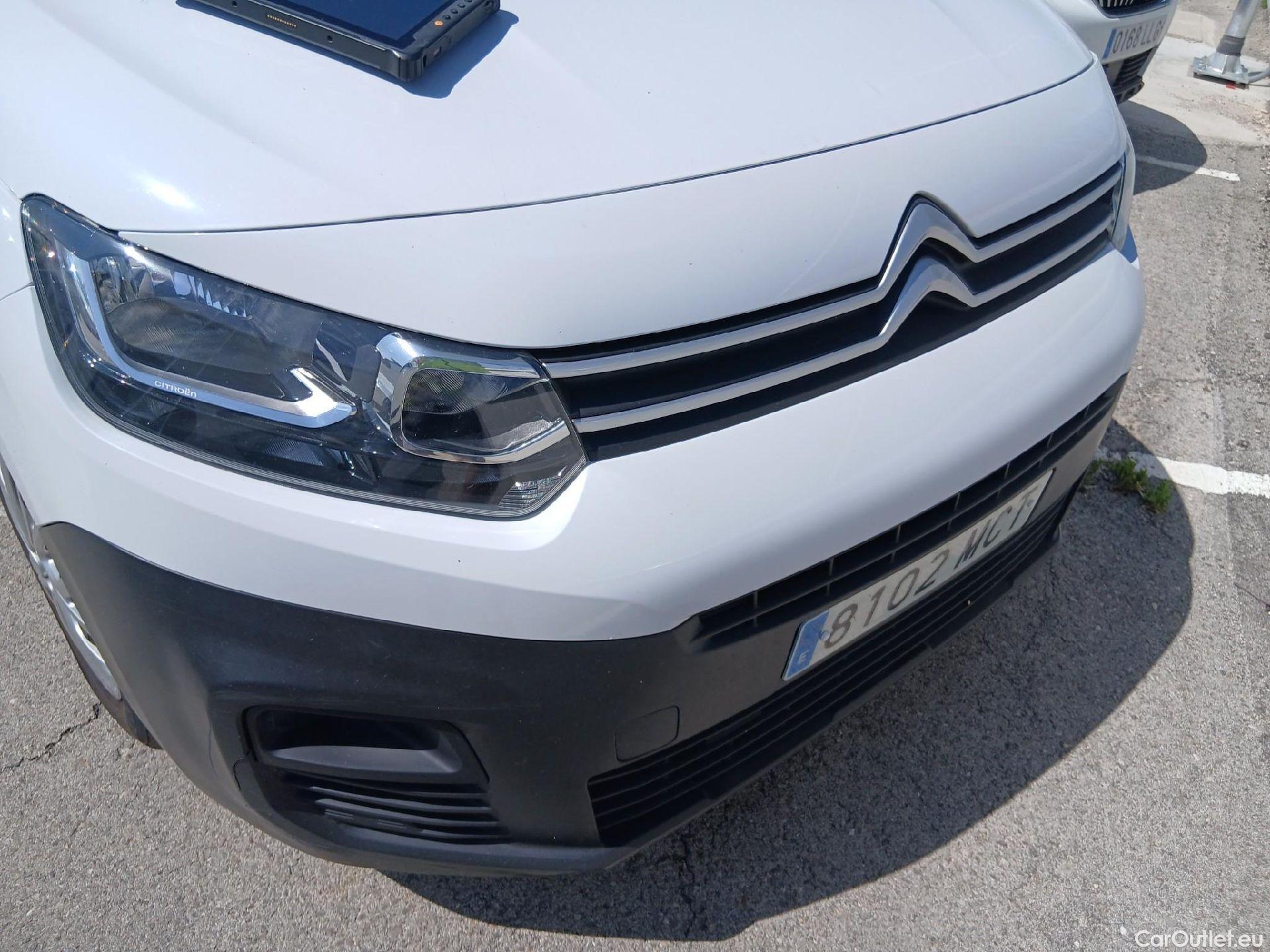  Citroen  Berlingo CITROEN  / 2018 / 4P / combi Talla M BlueHDi 100 S&S LIVE PACK BUSINE #7